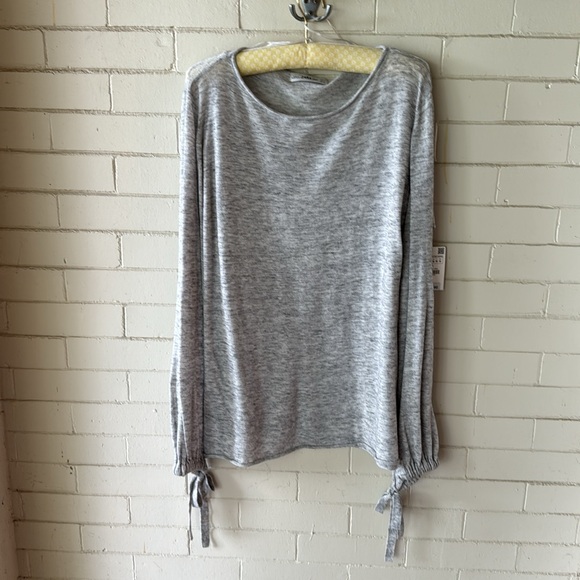 Zara Knit heather gray lightweight oversized sweater w/ tie bottom sleeves - Picture 3 of 8